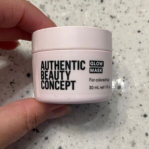 Authentic Beauty Concept Glow Mask